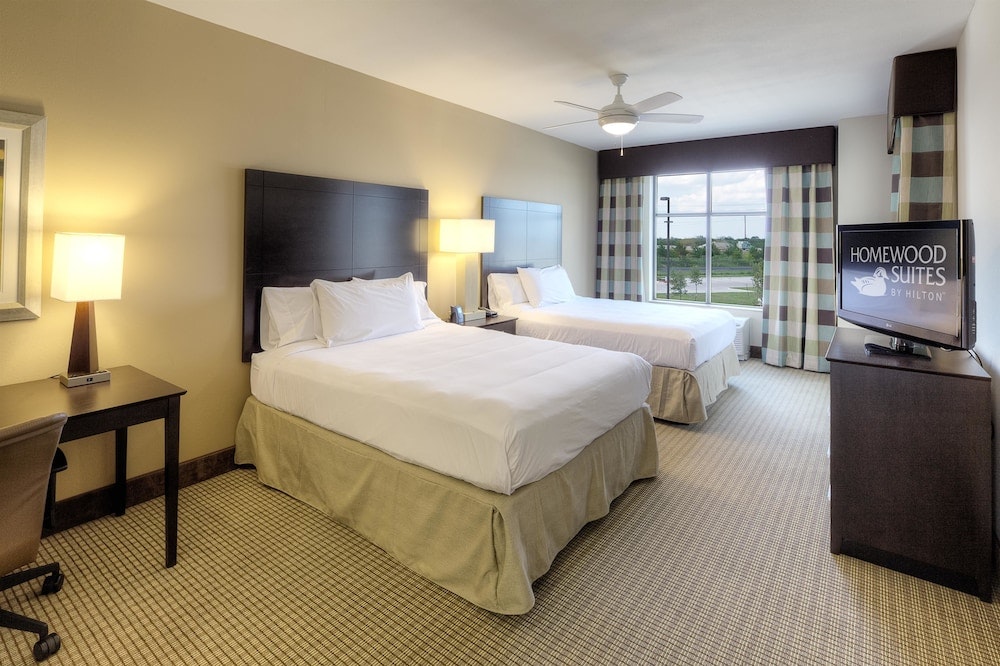 2 Queen Beds 1 Bedroom Suite3 options