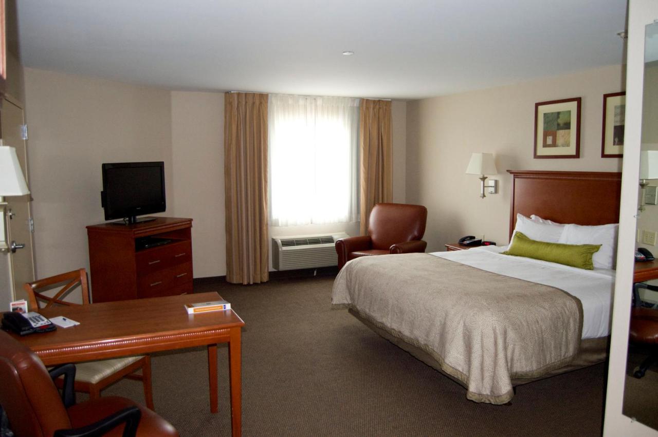 Deluxe King Room - Hearing Accessible 